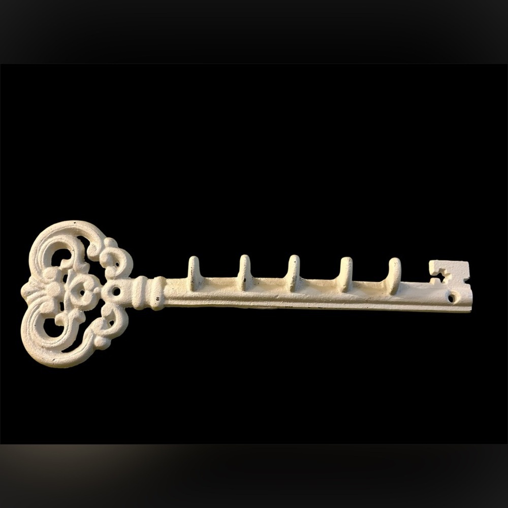 Vintage Shabby Chic Key Shaped Wall Hook